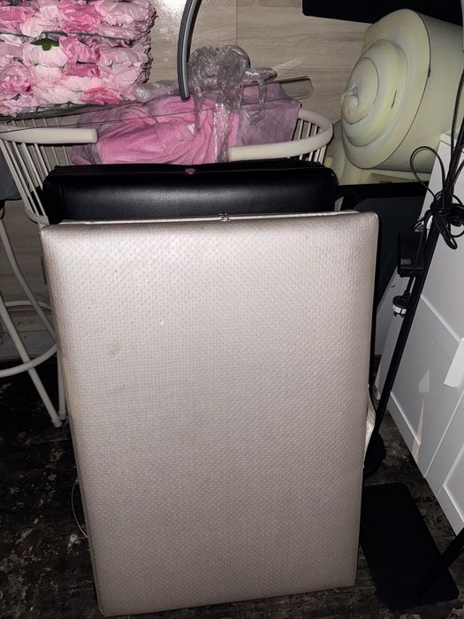 Срочно Продам Кушетки в отличном состояни