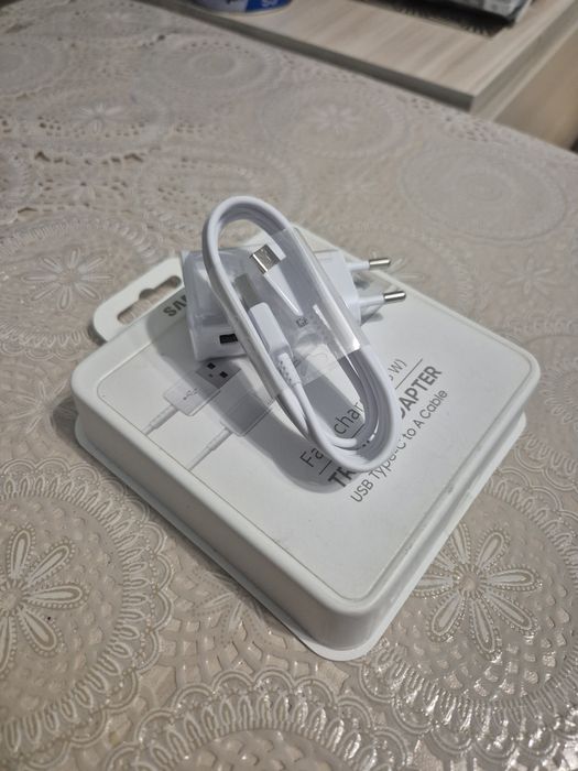 Ново зарядно Samsung 15w