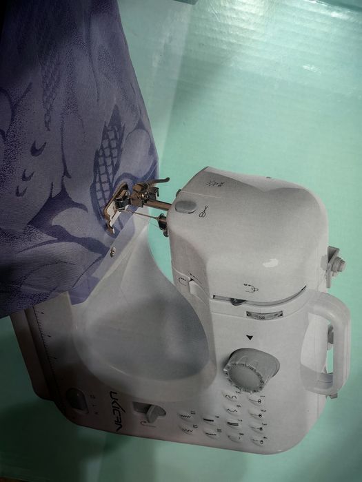 Продавам шевна машина с 12 програми!