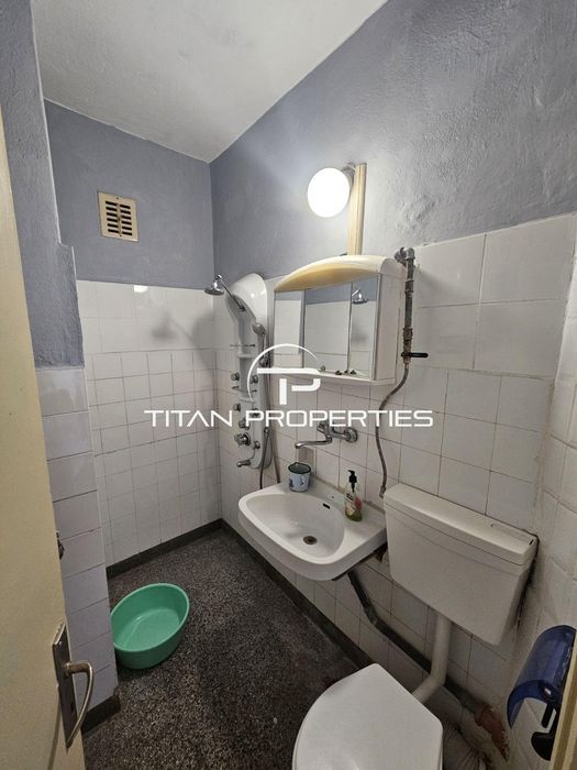 Дава се под наем Двустаен апартамент в Бургас, Лазур - 64 кв.м за 306 € - Снимка #5