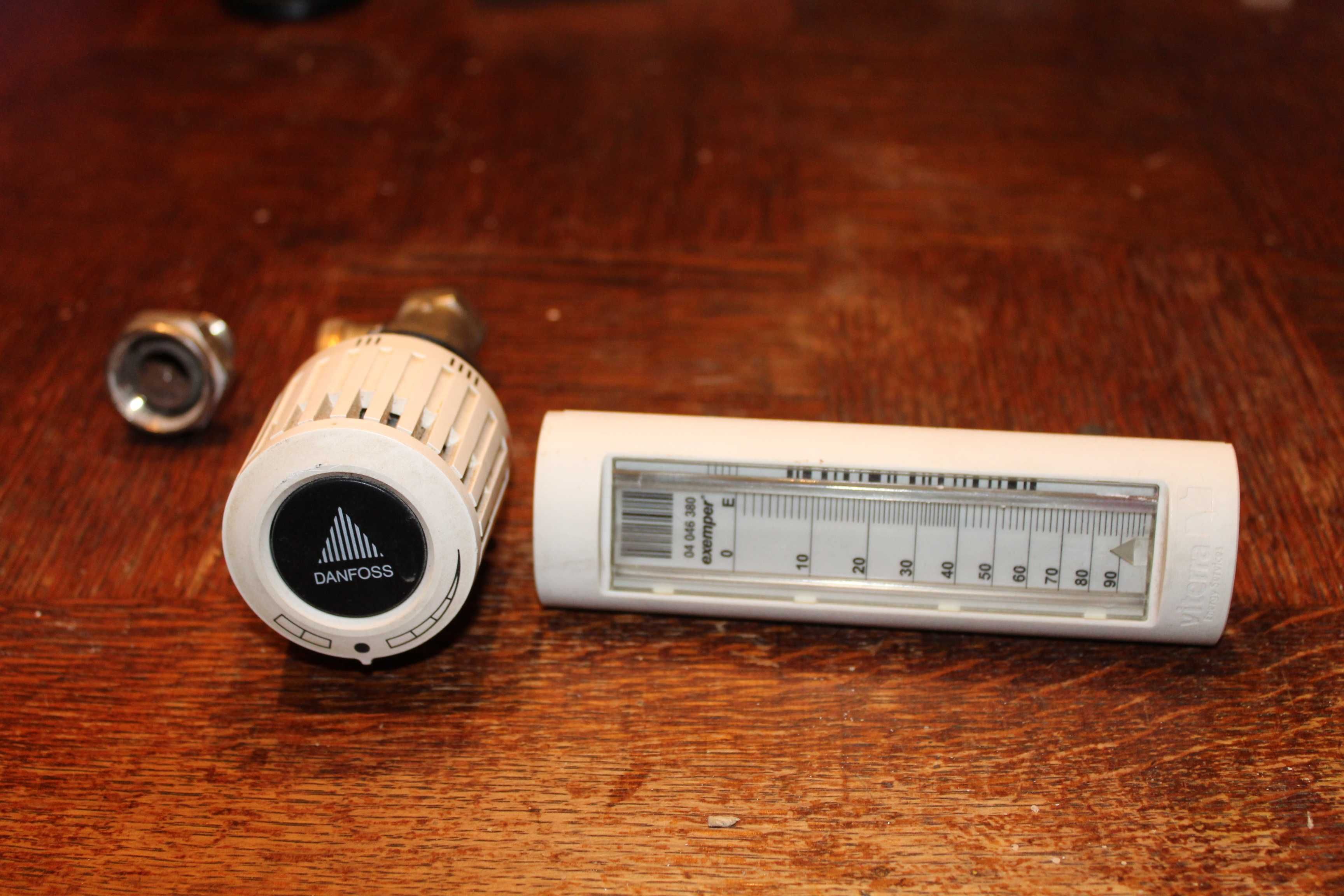 Robinet cu termostat Danfoss pt. calorifer + termometru