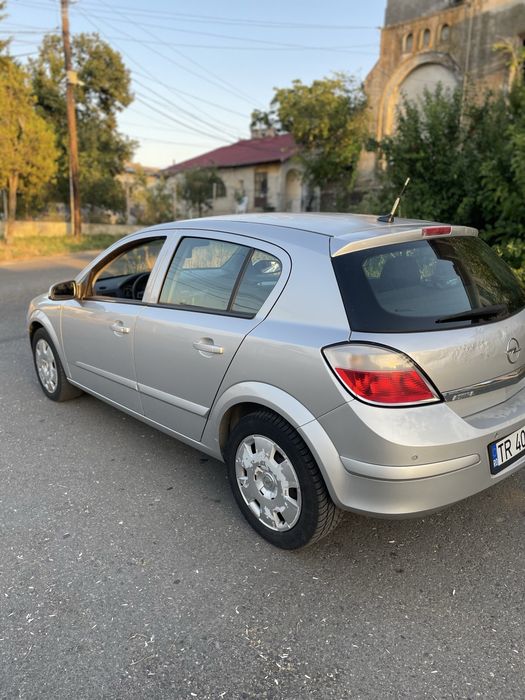 Opel Astra H 2005