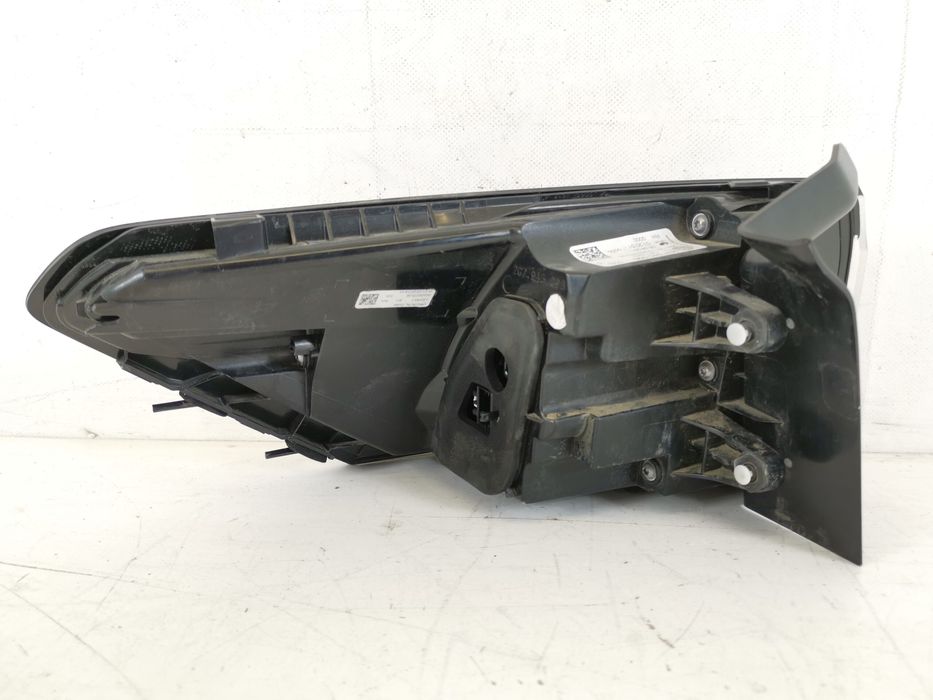 Стоп Арматура Дясна Led Фолксваген Таиго / Volkswagen Taigo Оригинална