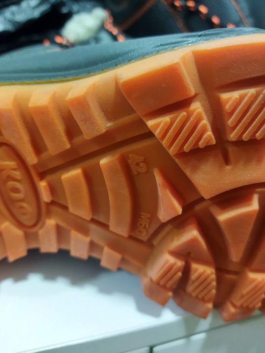 Продам ботинки рабочие