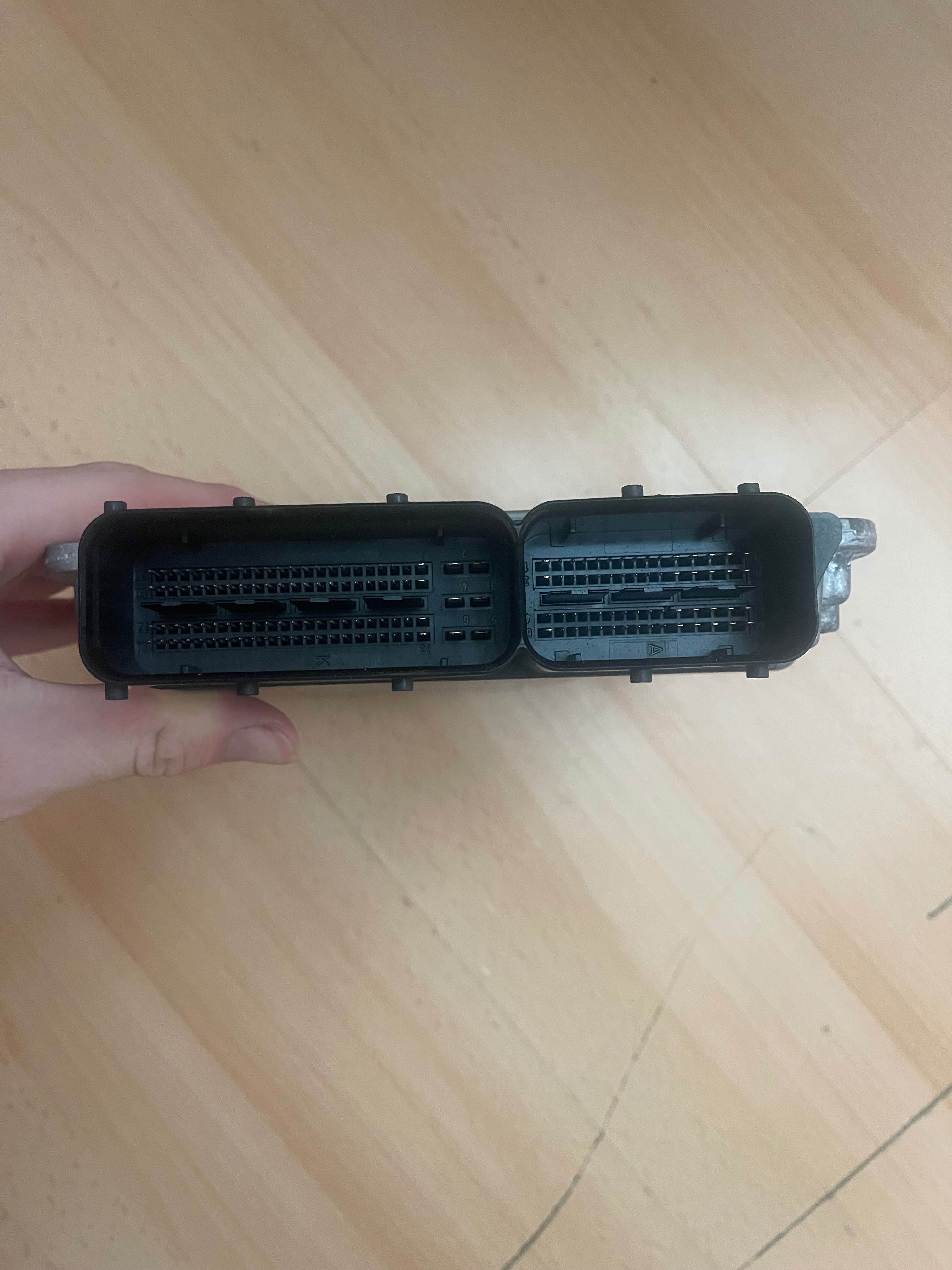 мозъка 03G 906 016 JE Audi