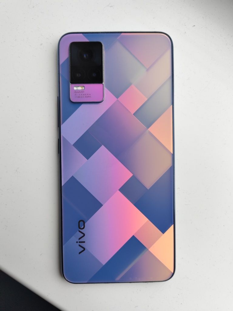 Продам телефон Vivo 21e 128гб