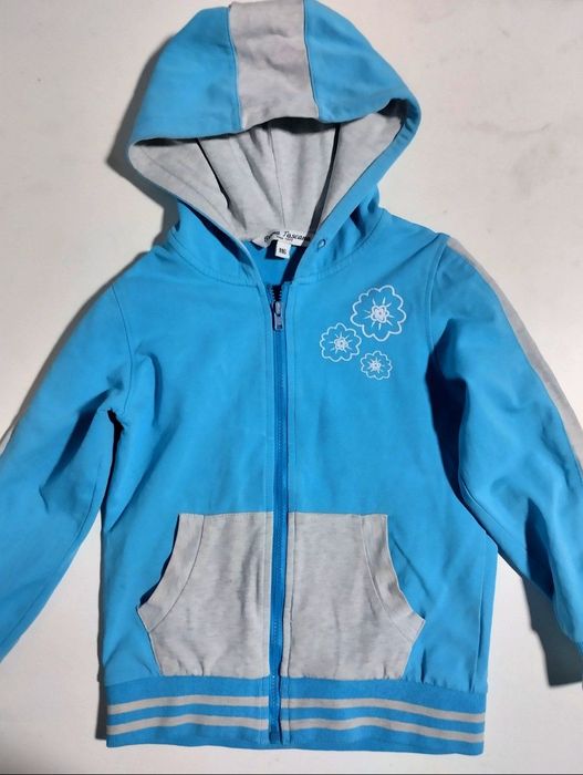 Детская кофта на девочку. 4-5 лет