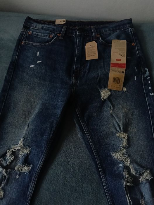 Blugi Levis noi mărimea 32