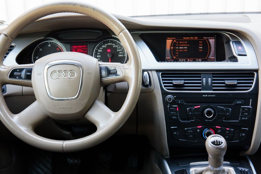 Audi A4 Audi A4 Avant 4x4 Quattro 2.0 TDI 170CP