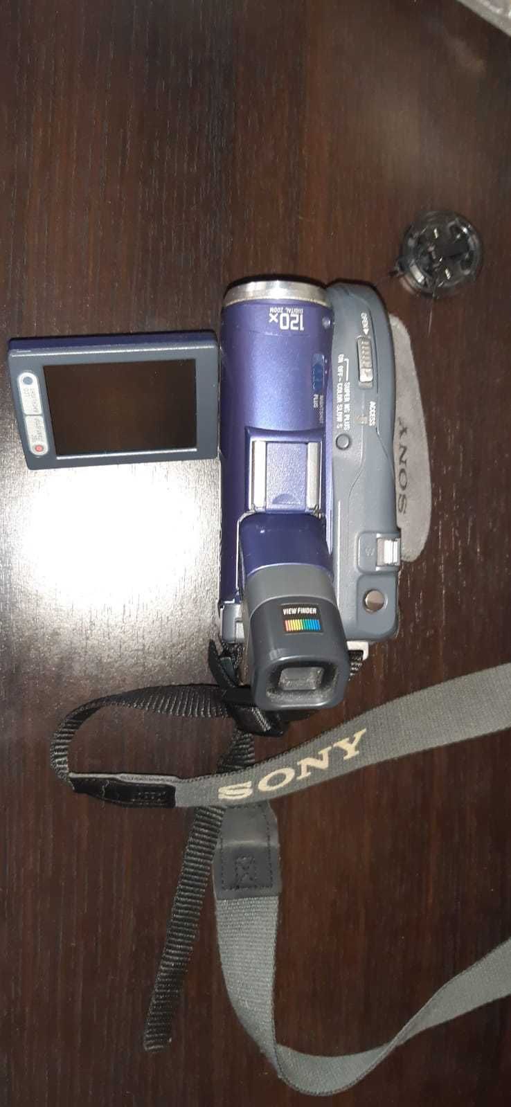 Продам видеокамеру SONY HANDYCAM DCR DVD91E