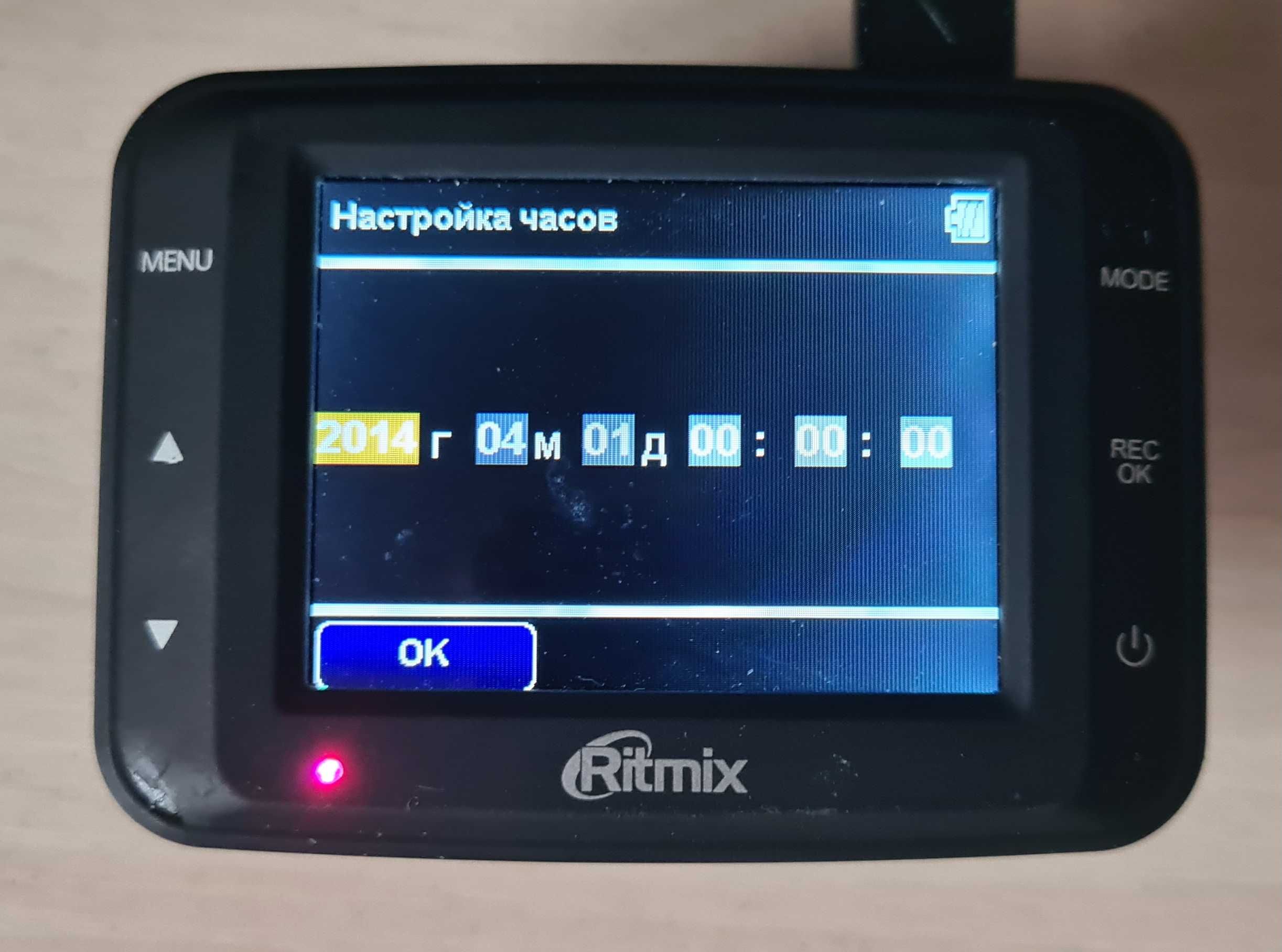 Видеорегистатор Ritmix AVR 620 full HD с картой