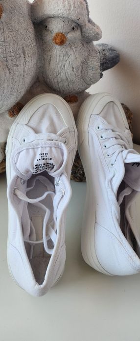 Дамски спортни кецове