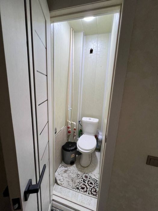 Квартира Олмоликда Бухора мактаб Ропарасида