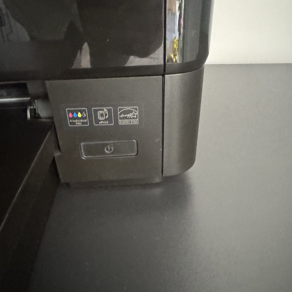Цветен мастиленоструен принтел HP Officejet 7612