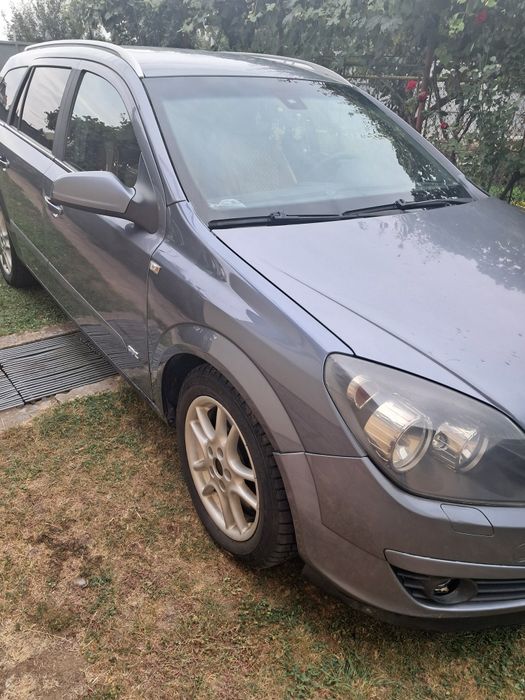 Se vinde Opel astra h stare foarte bună. Accept orice test !