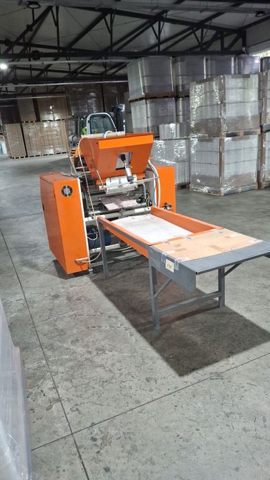 Masina derulat folie stretch