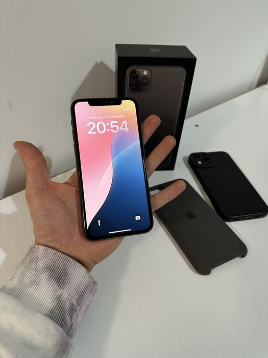 iPhone 11 PRO 100% baterie Fullbox+2 huse Stare foarte buna 12 max 13