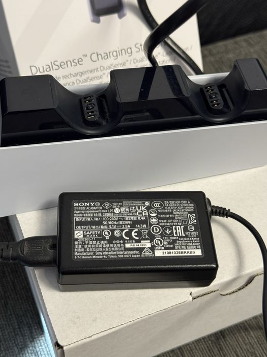 КАТО НОВА Зарядна Станция DualSense Charging Station