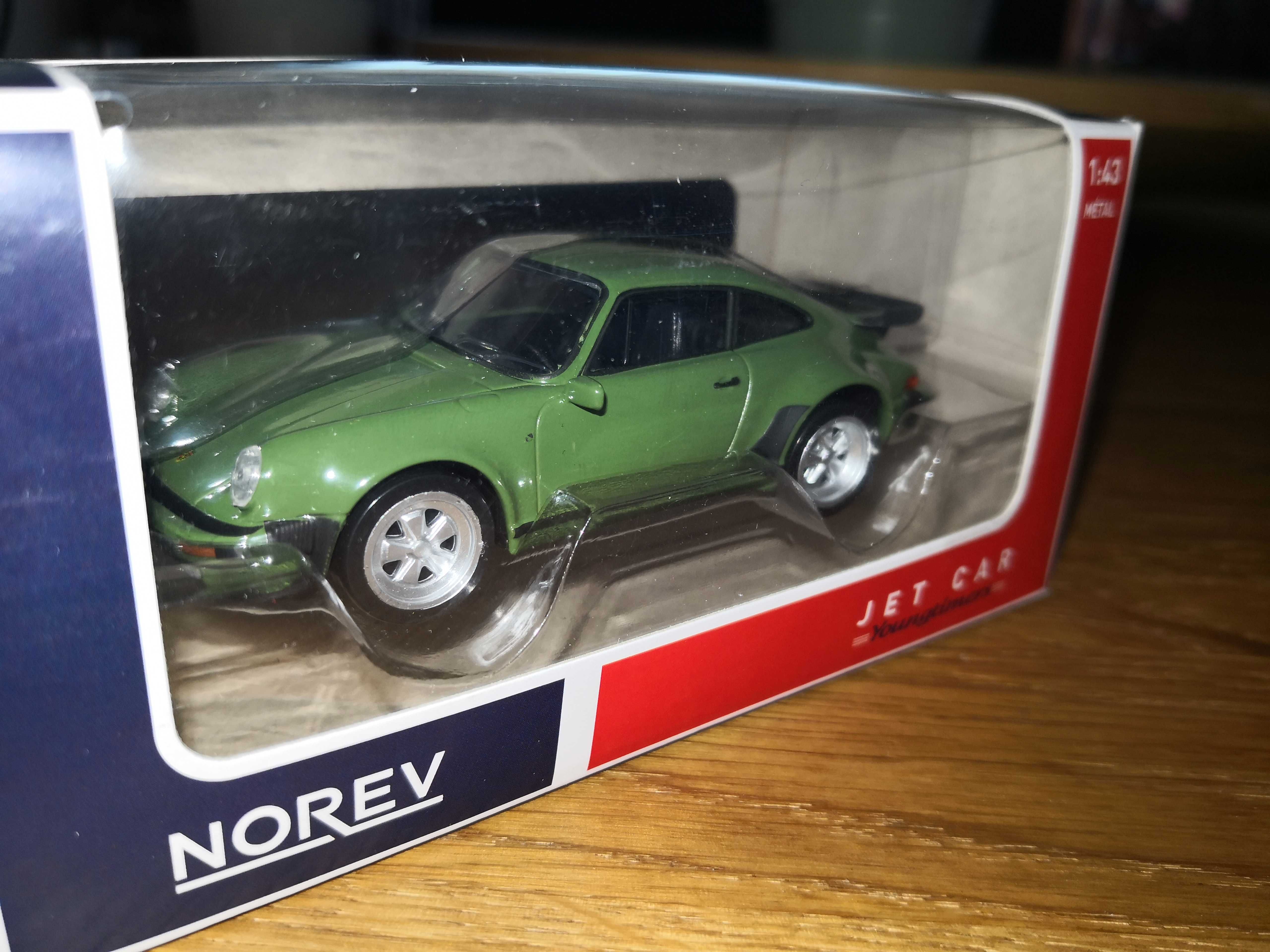 Se vinde machetă Porsche 911 carrera Norev model.