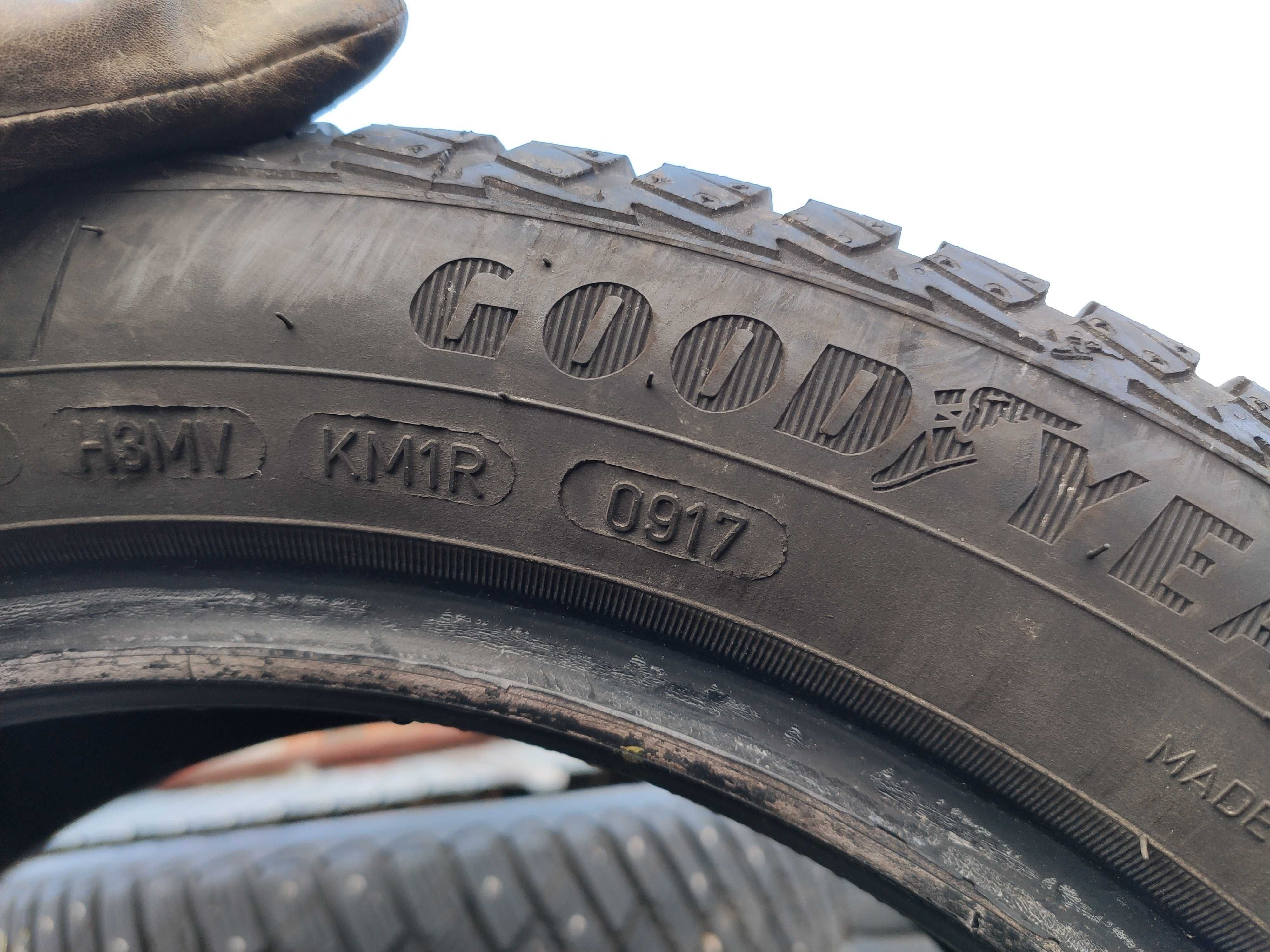 2бр Всесезонни гуми 195 50 15 - Goodyear