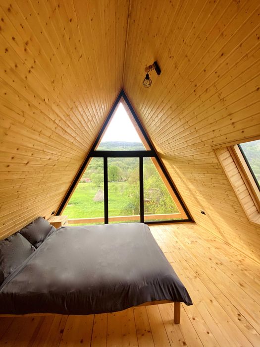 Închiriez cabană cu ciubăr