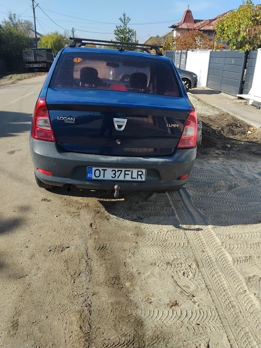 Vând Dacia Logan an de fabricație 2009 luna 10 ,120.000 km reali.