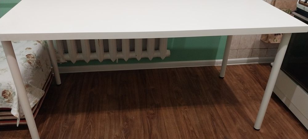 Продаётся стол от ИКЕА