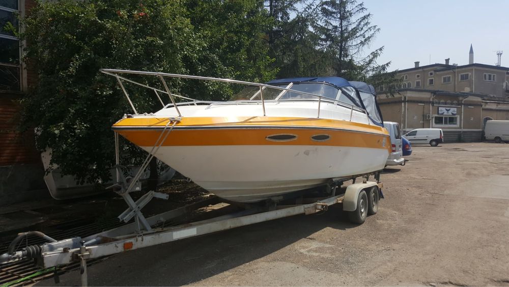 Barca Sea Ray cu peridoc punte dubla
