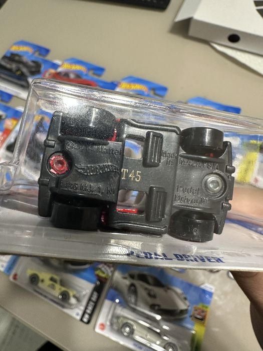 Колички hotwheels