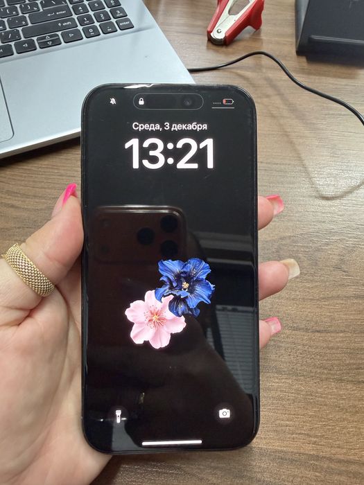 Продам срочно Айфон 15 про