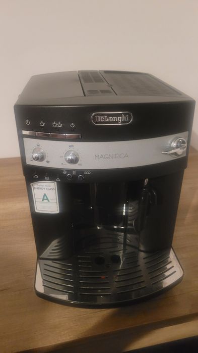 Aparat cafea Delonghi Magnifica