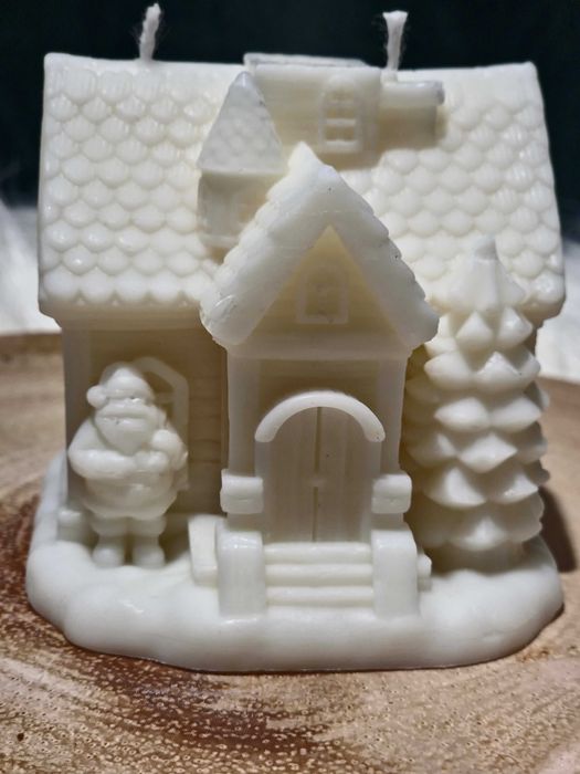 Коледни свещи различни фигурки