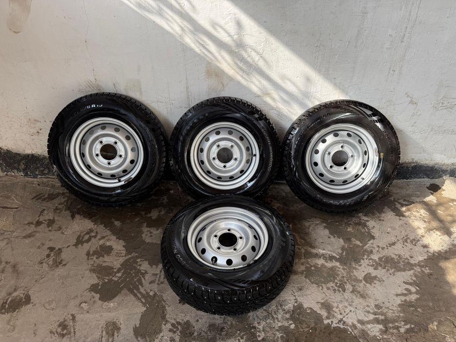 Диски с резиной на ниву комплект