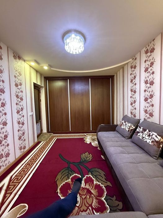 Срочно продаётся 1 комната Регистон в доль дороги на 4 этаже