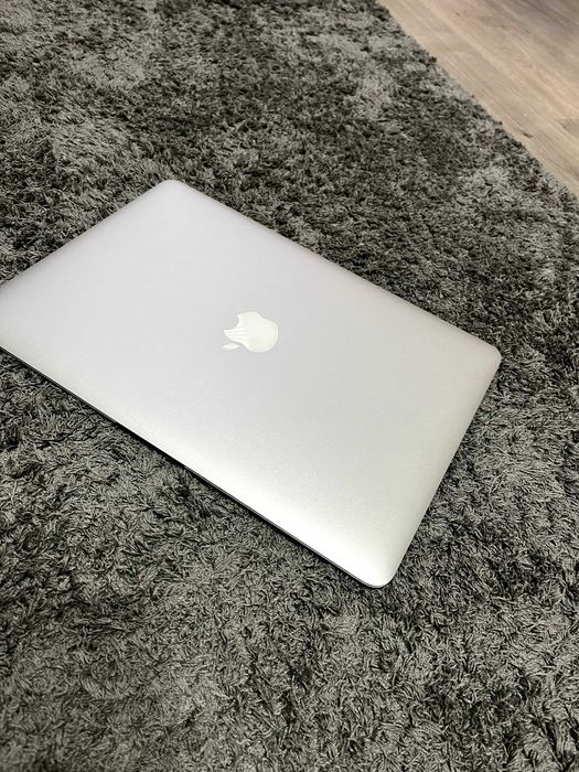 Vand MacBook Air 2017 13"