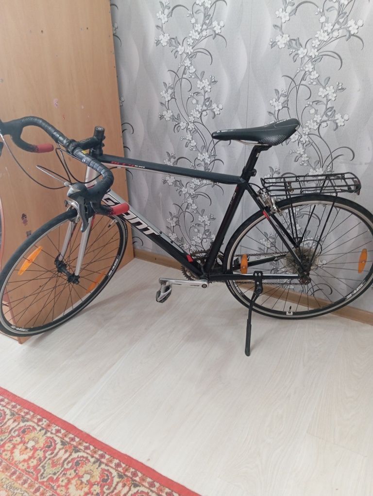 Продам велосипед GIANT Defy 5