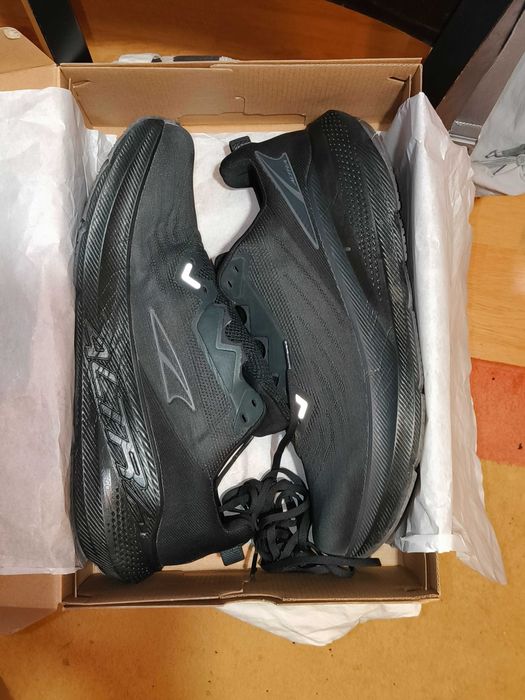 Маратонки за бягане Altra FWD VIA