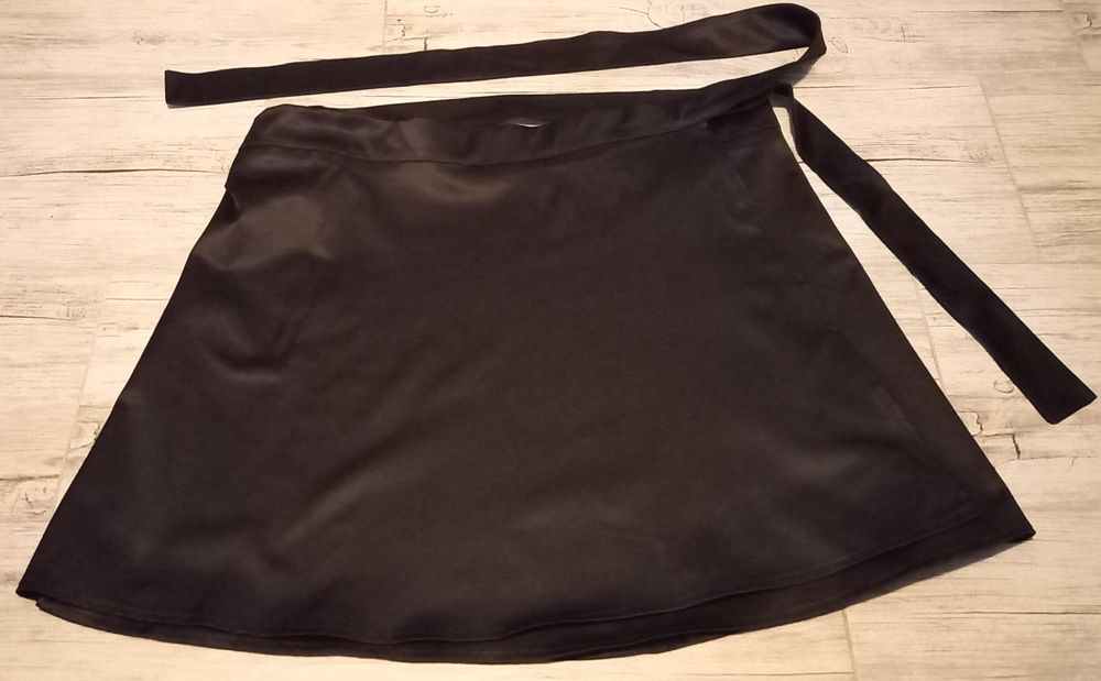 Репитационна пола"Прегърни ме" за народни танци