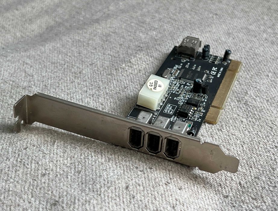 Placă PCI FireWire IEEE1394 cu 3 porturi externe și 1 intern PC Deskto