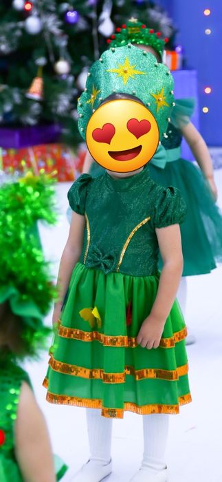 Зленое Платье ёлка