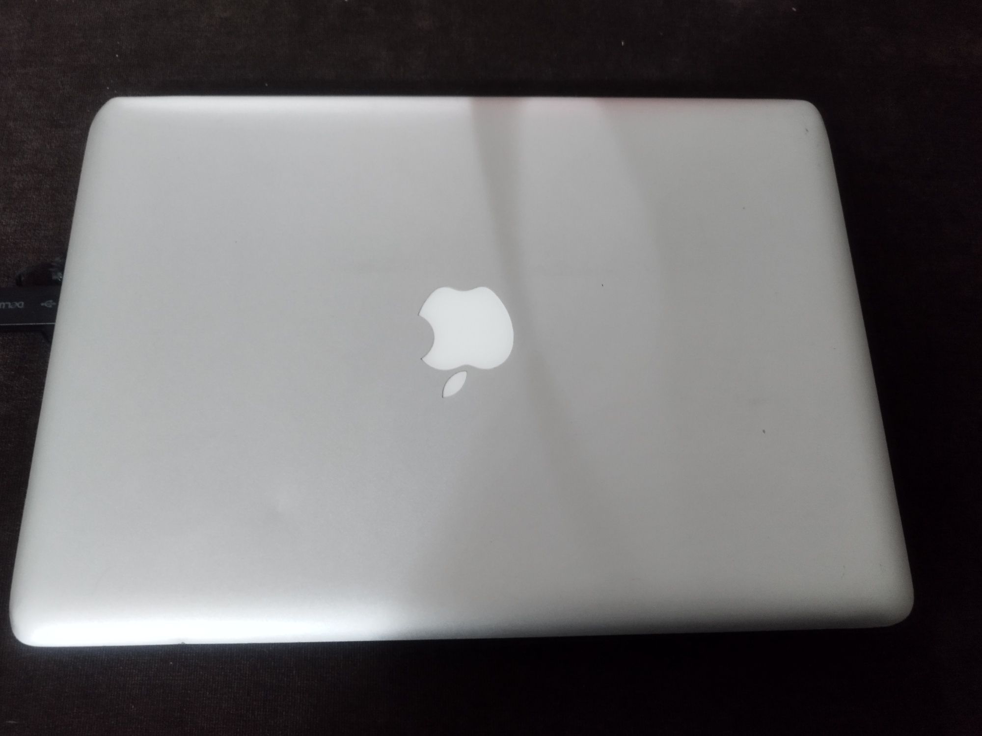 Apple macbook 13 pro