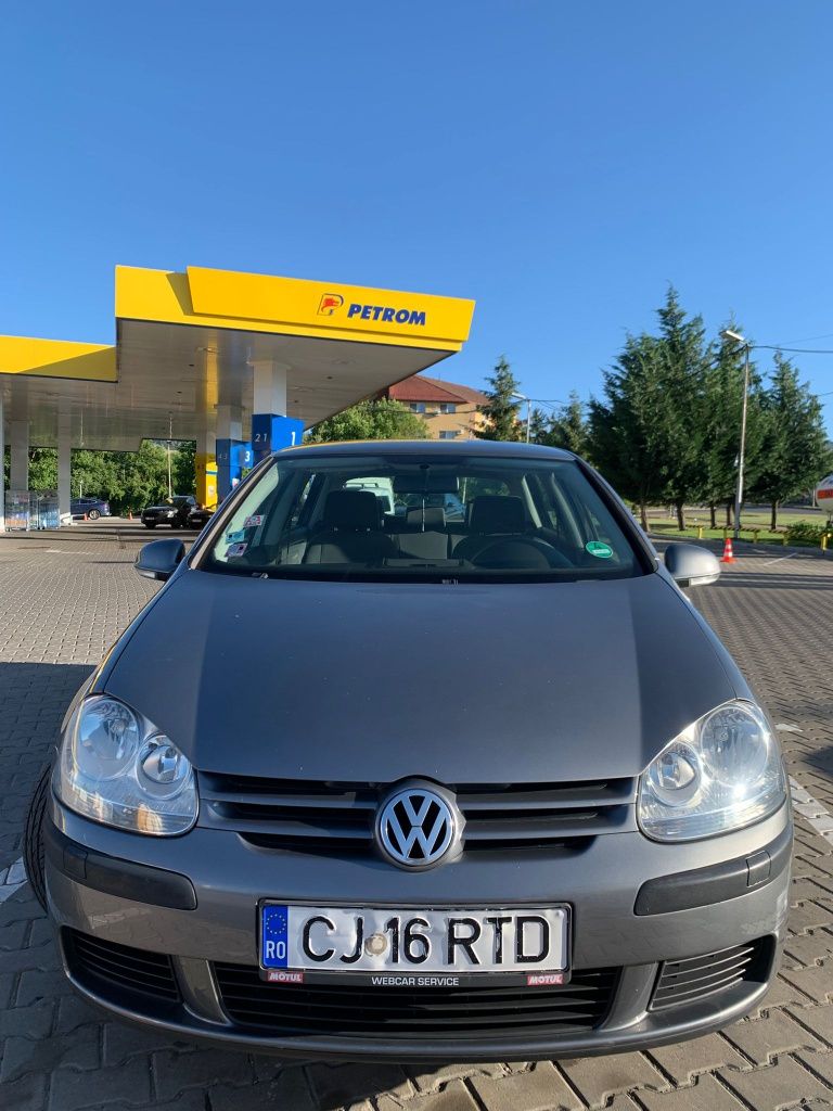 Volkswagen Golf 1.6 benzina