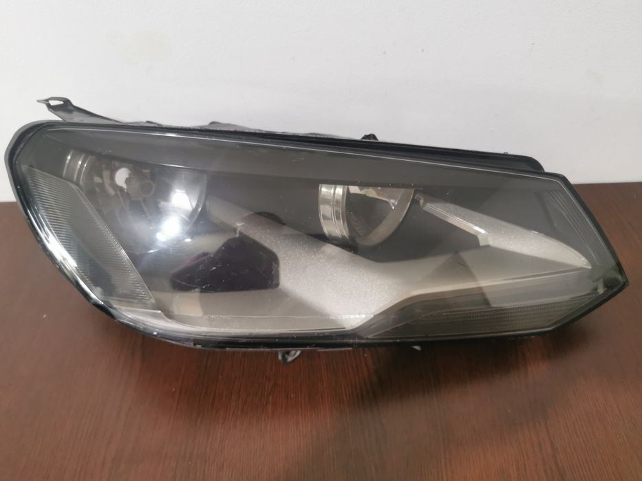 Far dreapta vw tuoareg