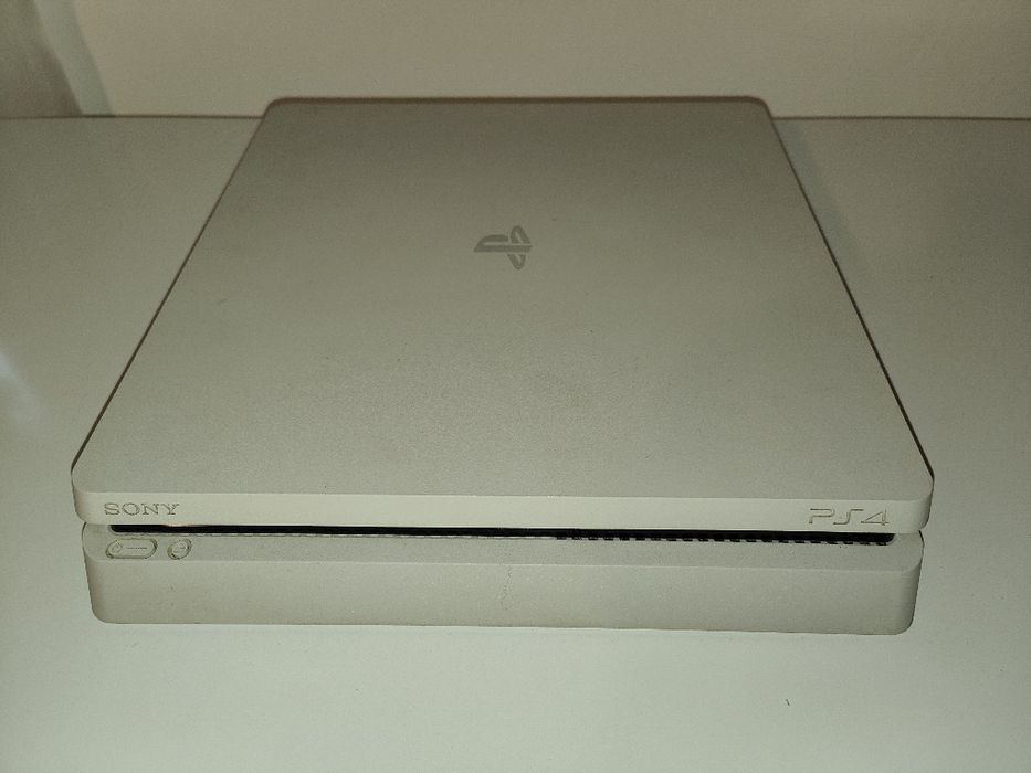 Playstation 4 white 500GB