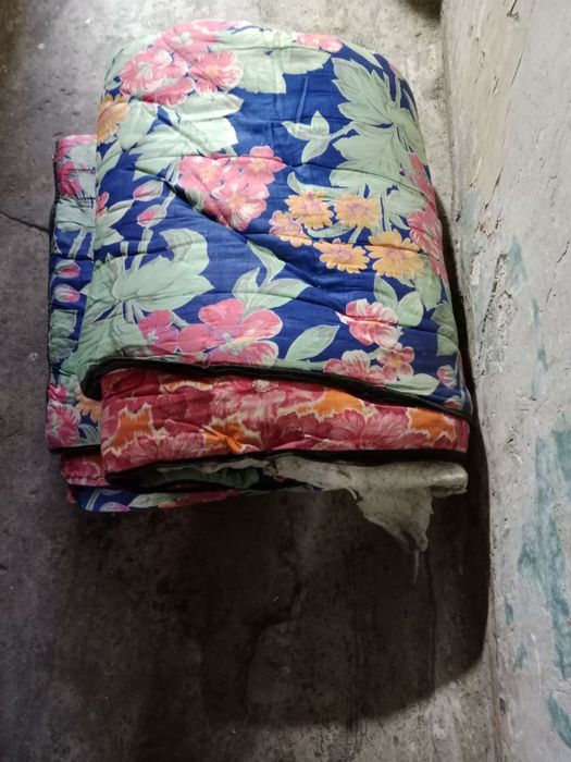 Макулатура, пластик продаётся