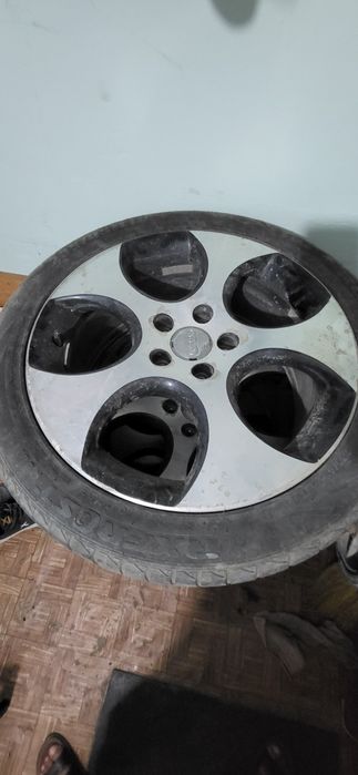 Продам диски с шинами