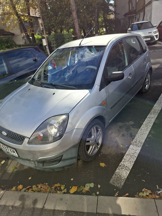 Masina de vânzare Ford fiesta