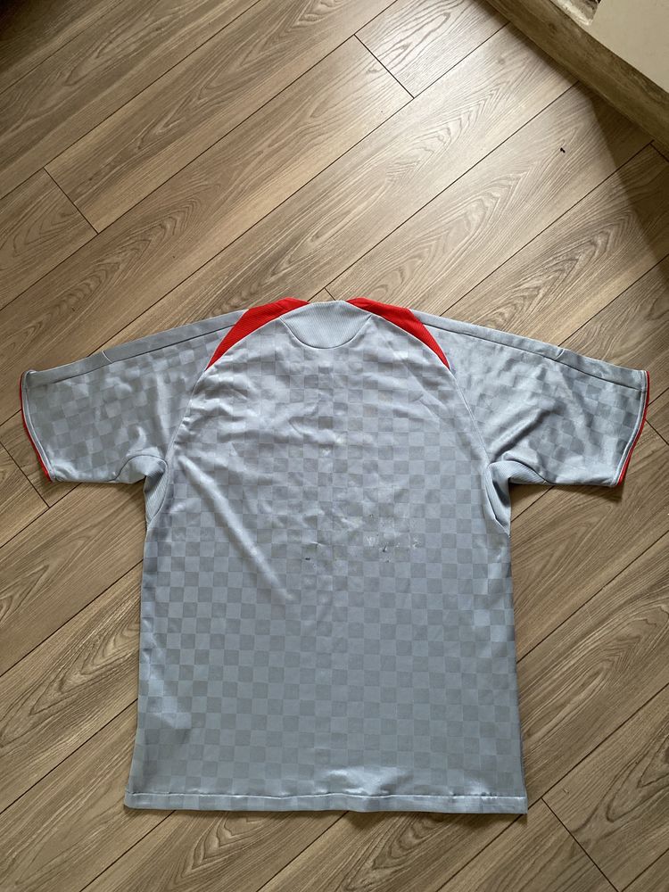 Гостуваща тениска на Ливърпул/Liverpool Away Kit