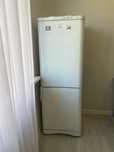 Срочно продам холодильник Indesit