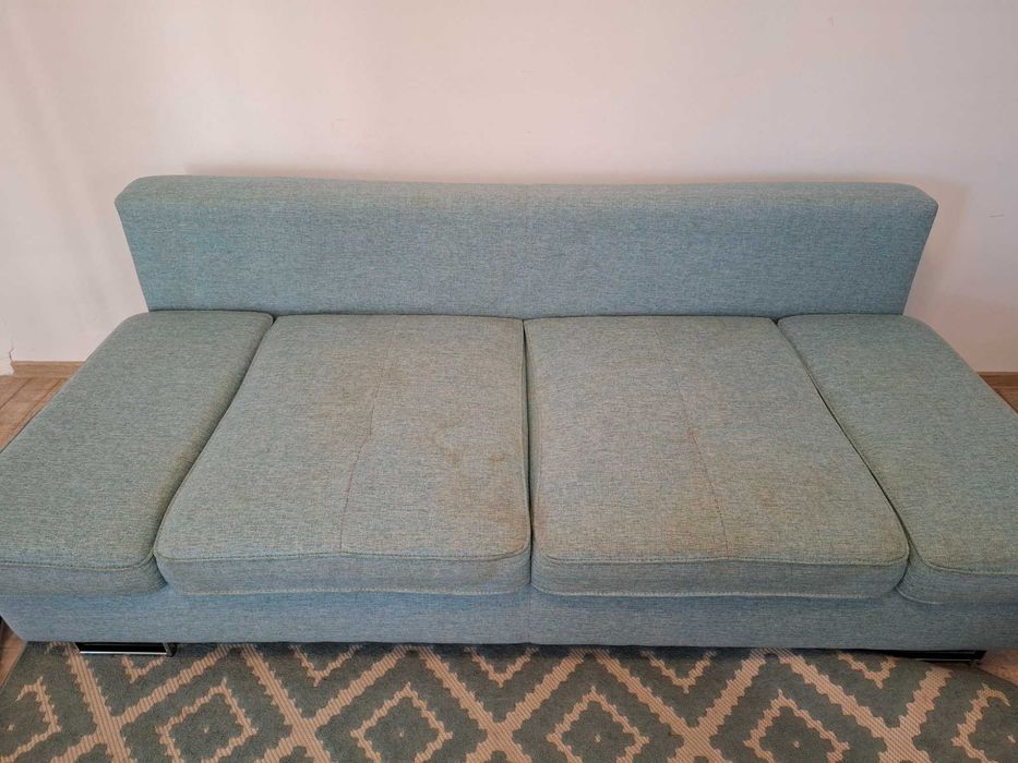 Vand 2 canapele extensibile